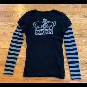 Black w/grey striped sleeve cashmere crown sweater
